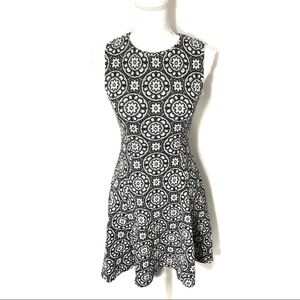Dex Fit & Flare Dress Medium Black White Floral